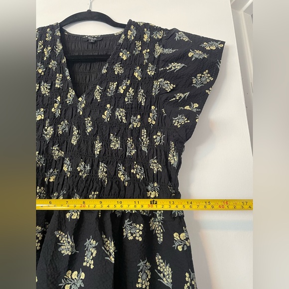 Rails Black and Floral V-neck Midi Dress with Ruffles - Picture 8 of 10